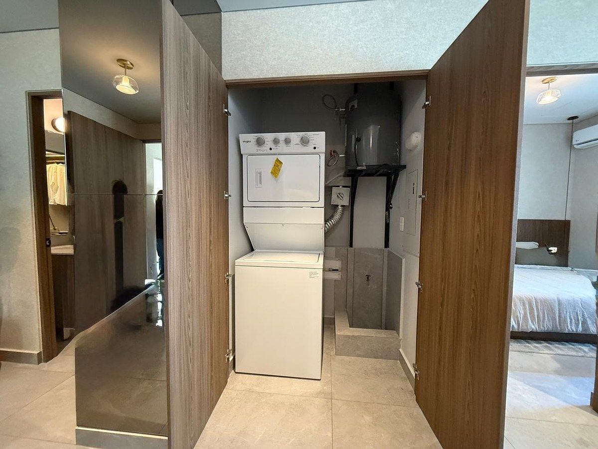 5 of 14: Departamento Muestra*