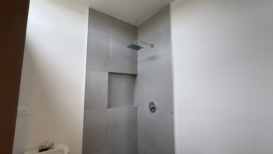 20 of 28: Lotes 9 y 10