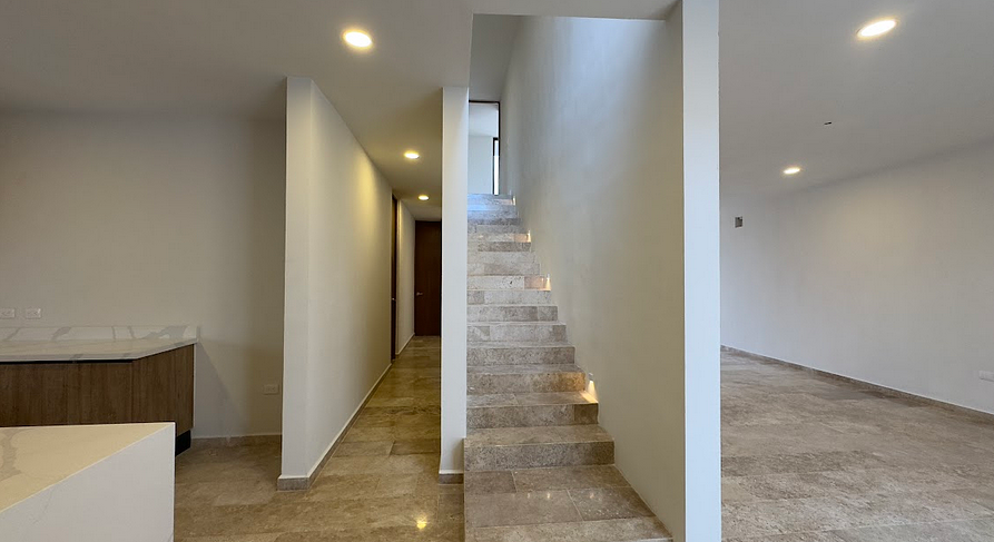 22 of 28: Lotes 9 y 10