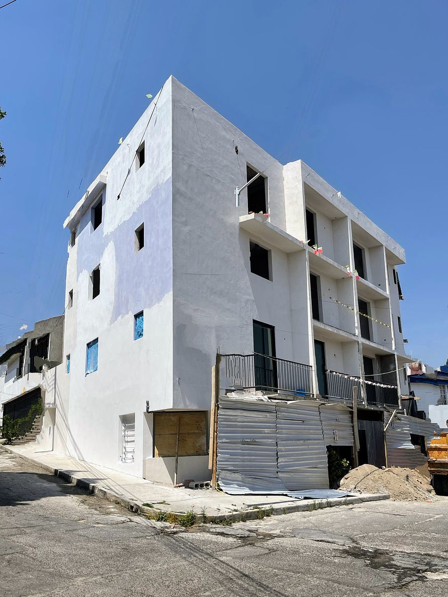 NEW APARTMENT IN JUNE 10 MINUTES FROM ANGELOPOLIS SHOPPING CENTER, photo 1 of 15