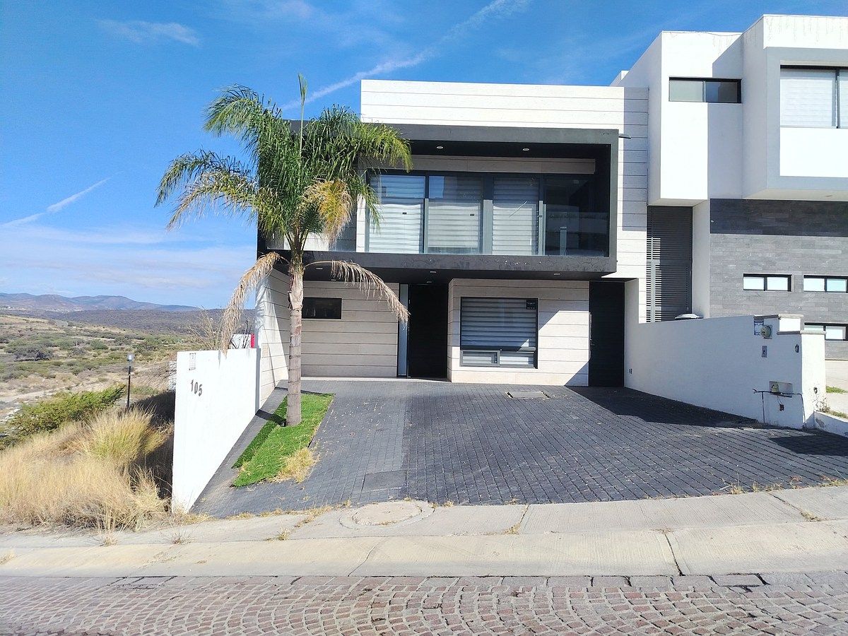 House for sale in Cumbres del Lago private - foto 1