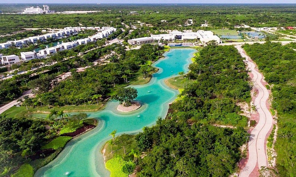 7 de 10: a 10 km del Yucatán Country Club
