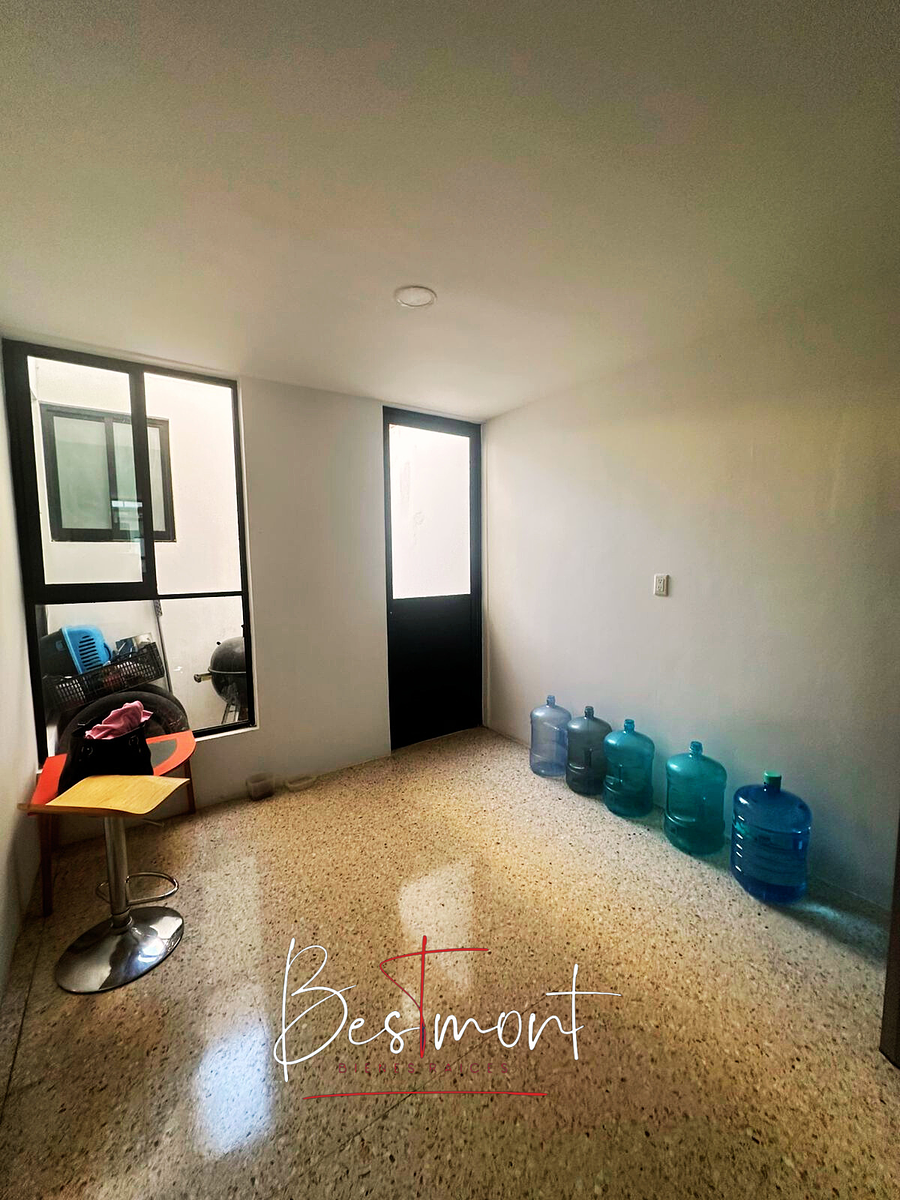 10 de 27: Desayunador en cocina