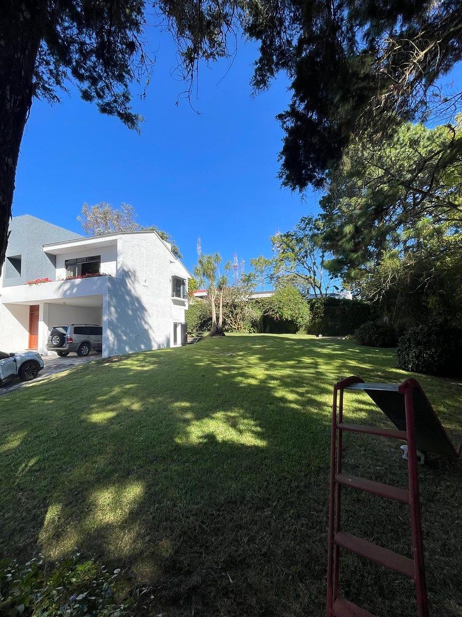 1 de 14: Amplio Jardín