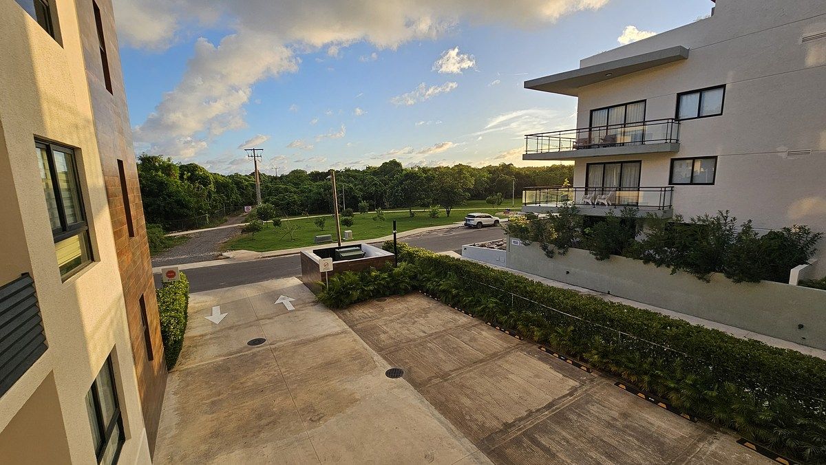 8 of 11: Balcny view