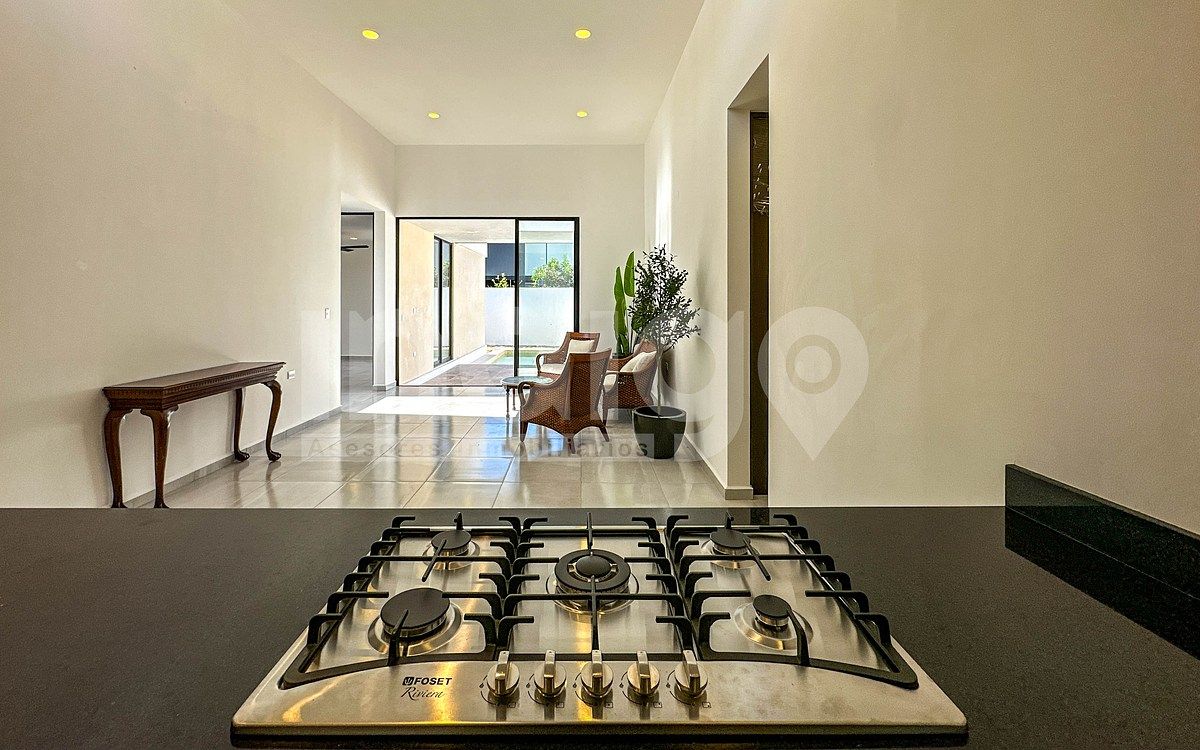 13 de 49: Vista desde la Cocina