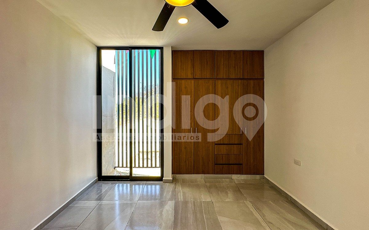 24 de 49: Recámara Secundaria 1