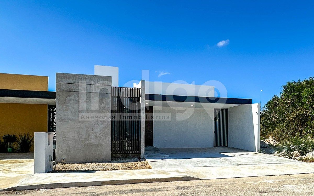 3 de 49: Fachada Frontal