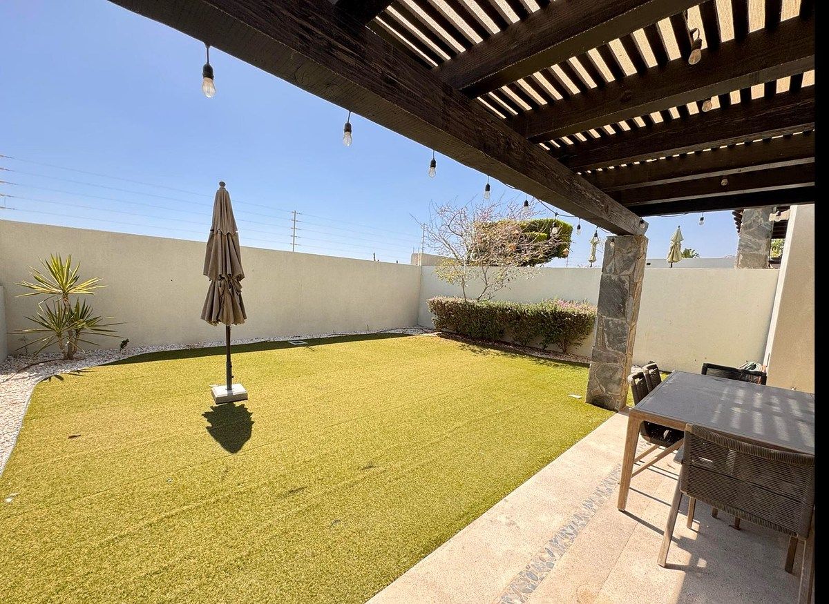 18 de 21: PATIO TRASERO