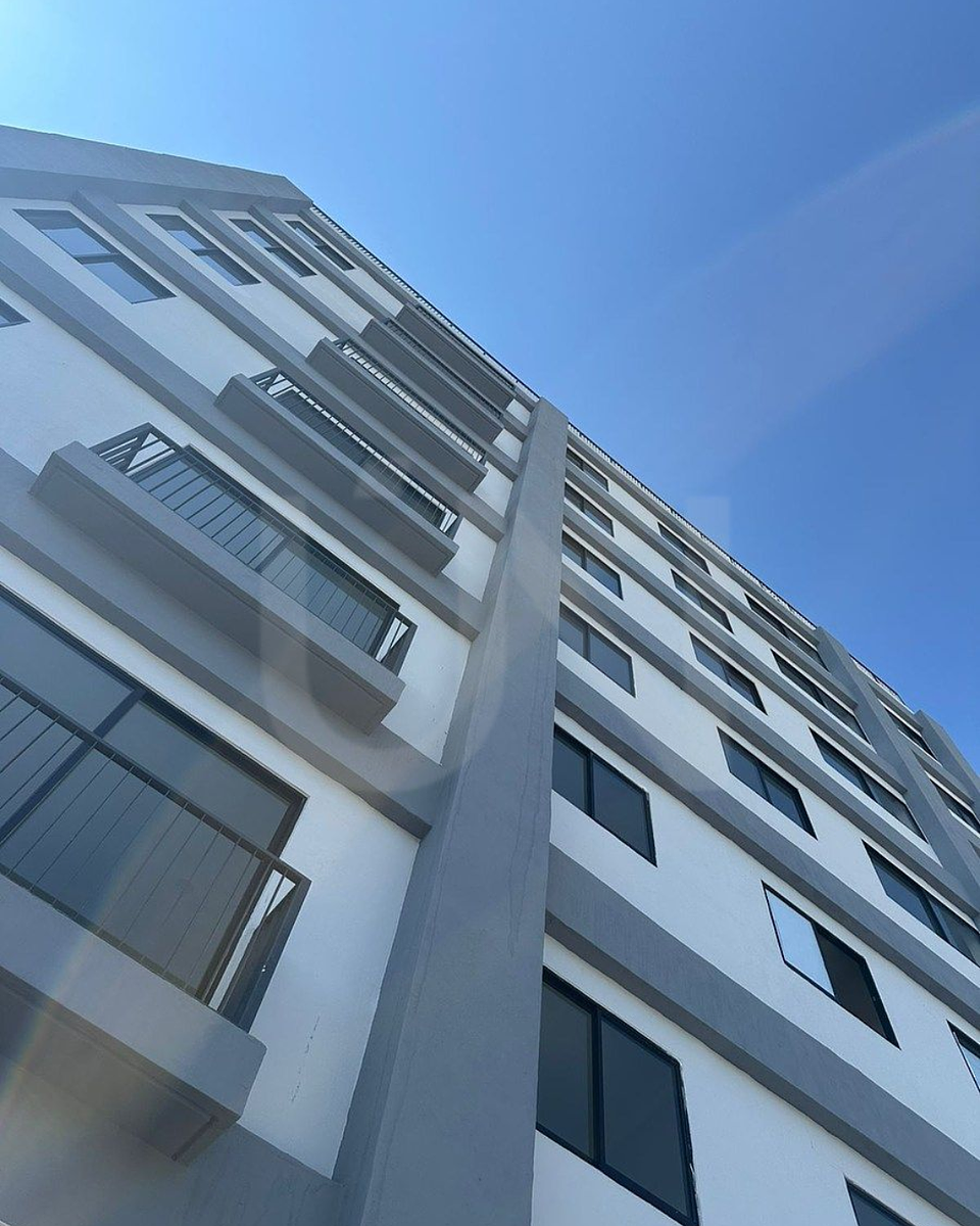 Furnished Apartment in Governors Tower, photo 1 of 11