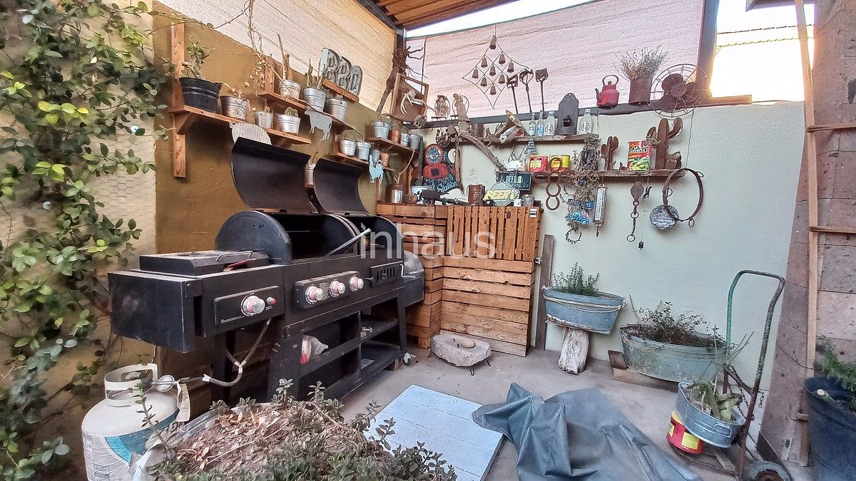 17 de 20: AREA DE ASADOR