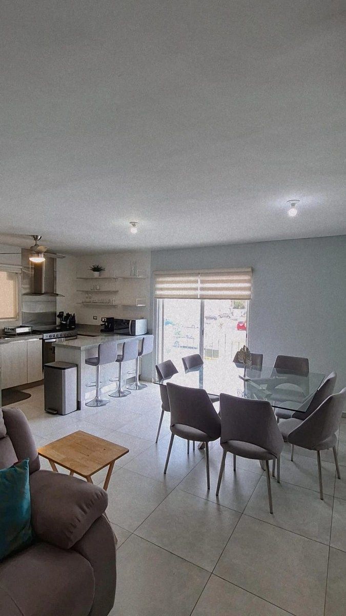 3 de 15: COMEDOR Y COCINA