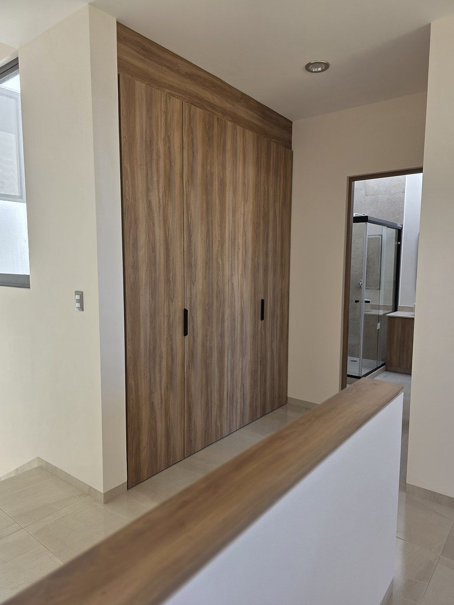 13 de 33: closet de blancos