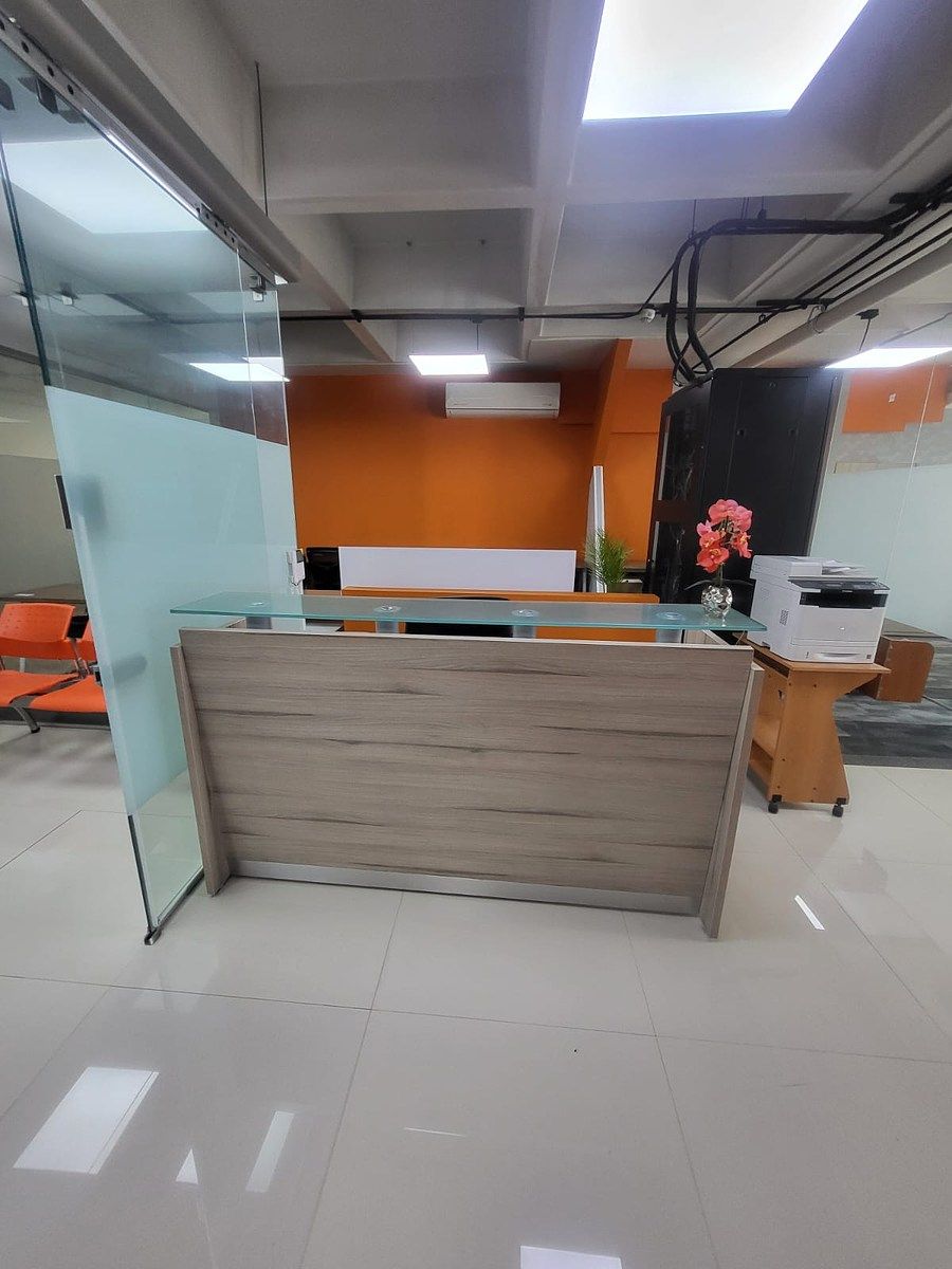 2 de 13: Recepción e impresora