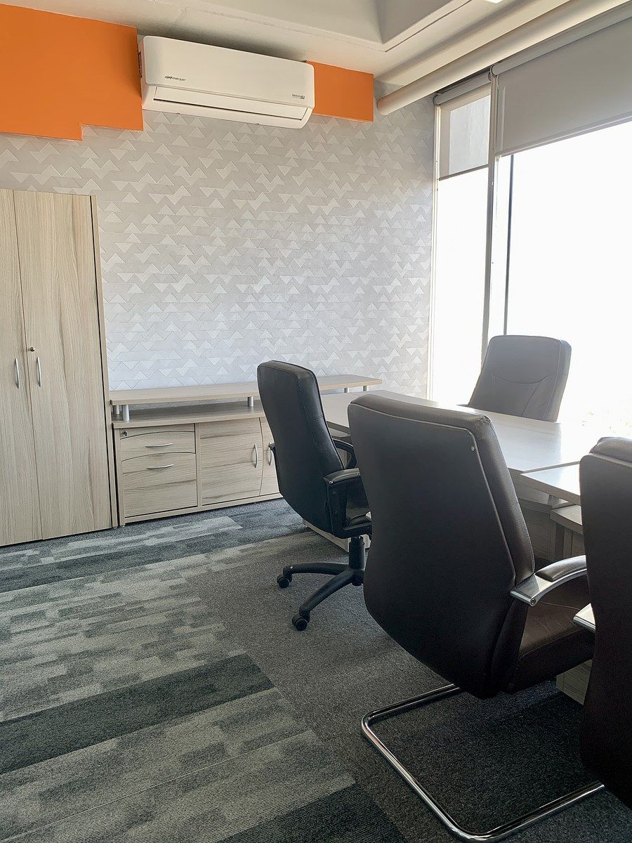 15 de 27: Sala de juntas