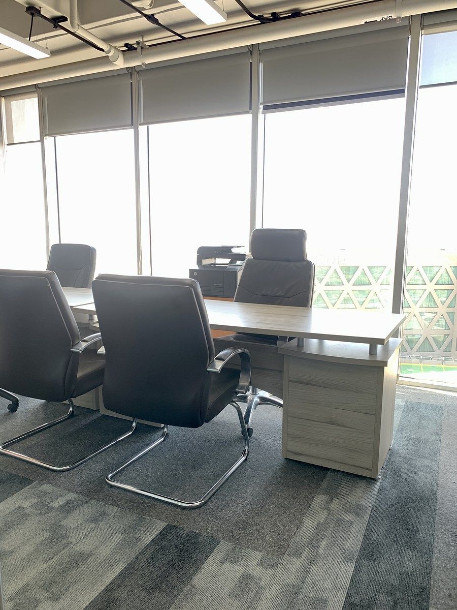 16 de 27: Sala de juntas