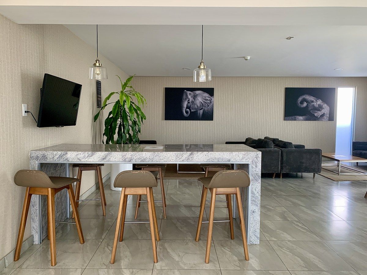 20 de 27: Área compartida del Edificio