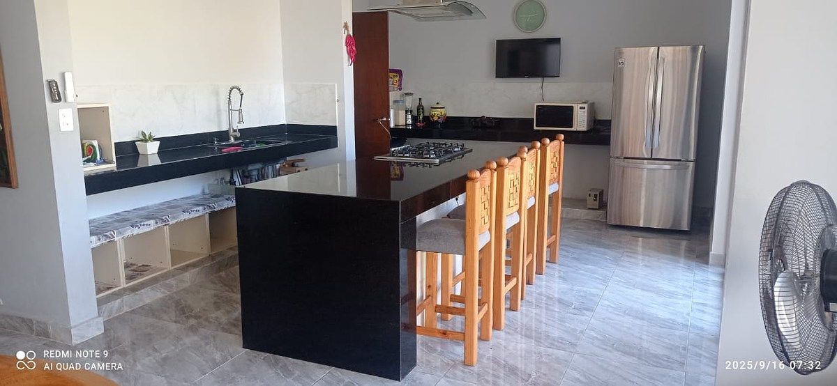 5 de 21: isla de cocina