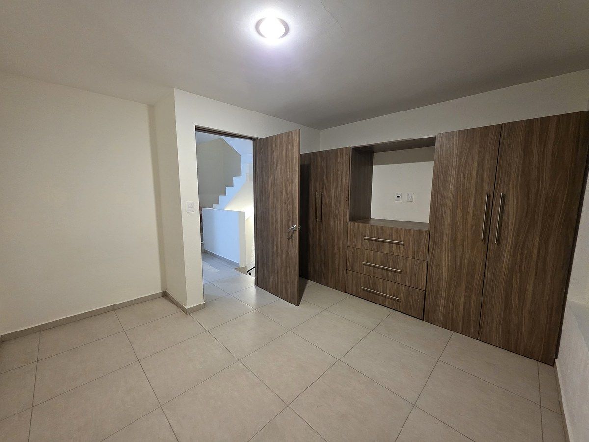 8 de 17: RECAMARA SECUNDARIA