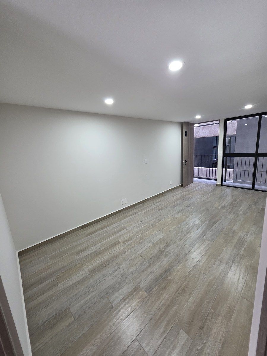 3 de 16: Sala, comedor