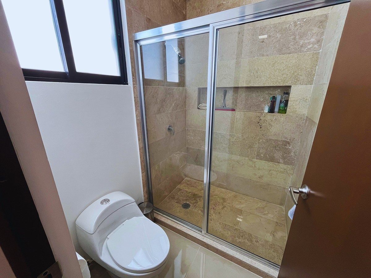 21 de 42: baño recamara principal