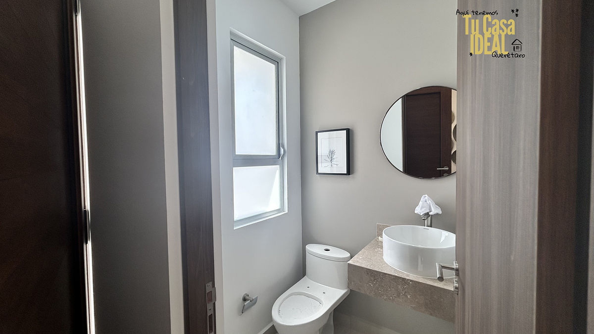 5 de 16: Medio baño