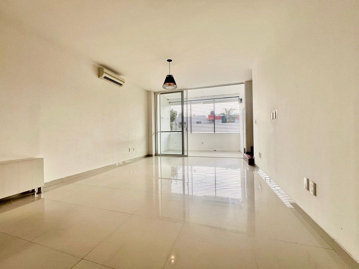 6 de 19: Sala- comedor