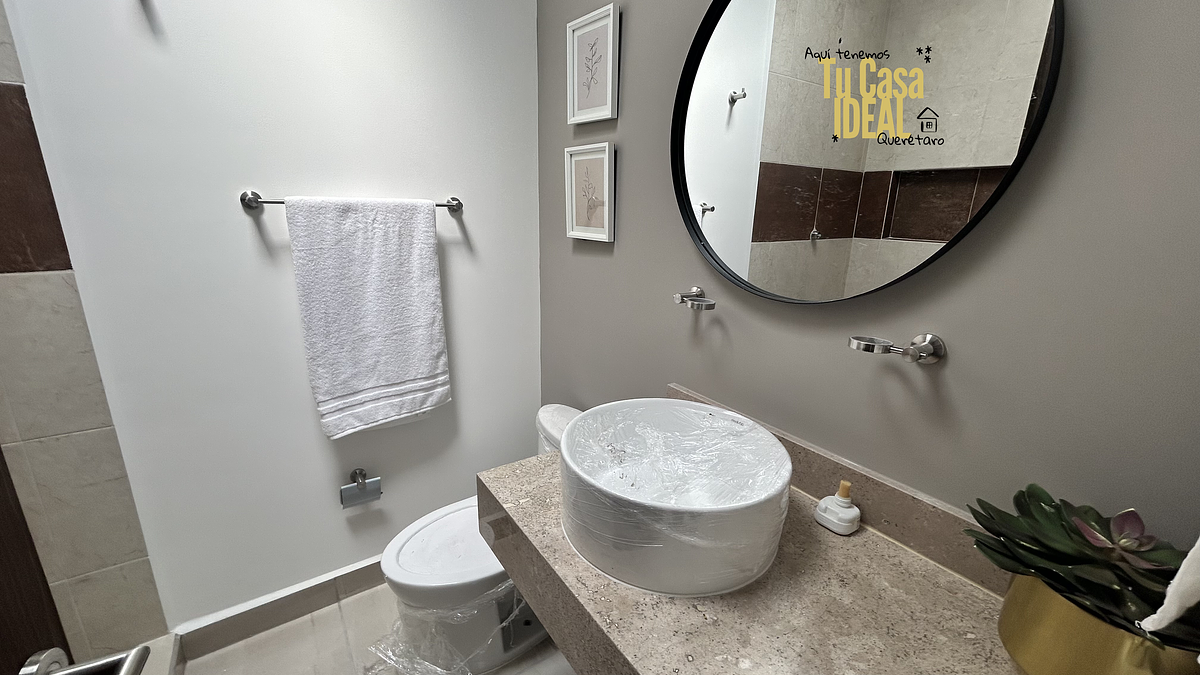 10 de 18: Baño Recámaras secundarias