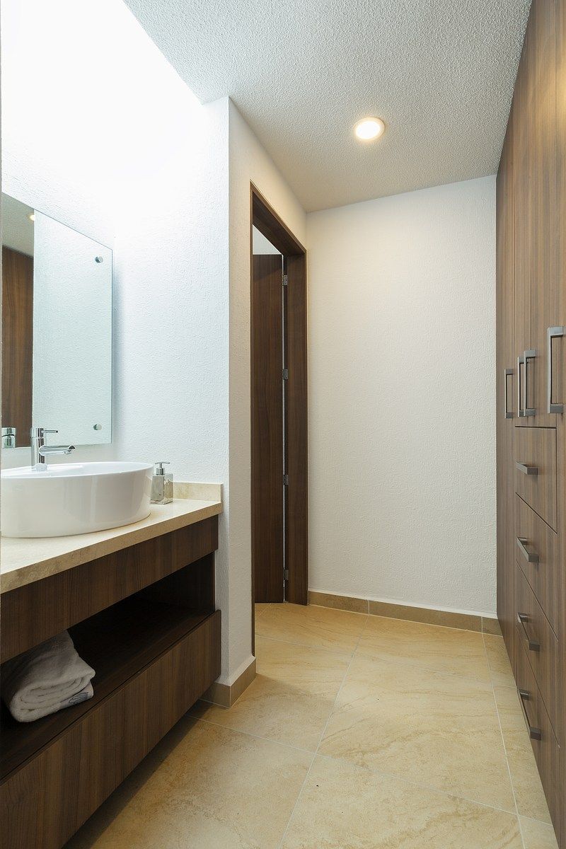 7 de 16: Recámara Principal Baño