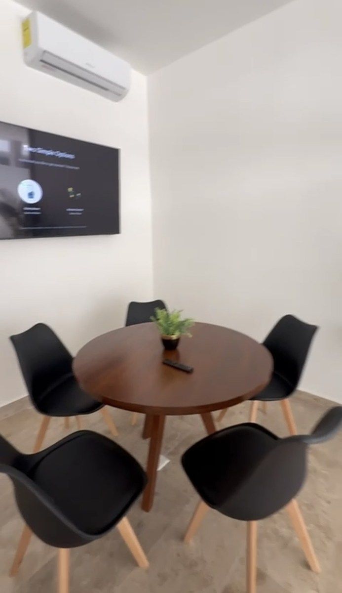 28 de 34: Sala de juntas