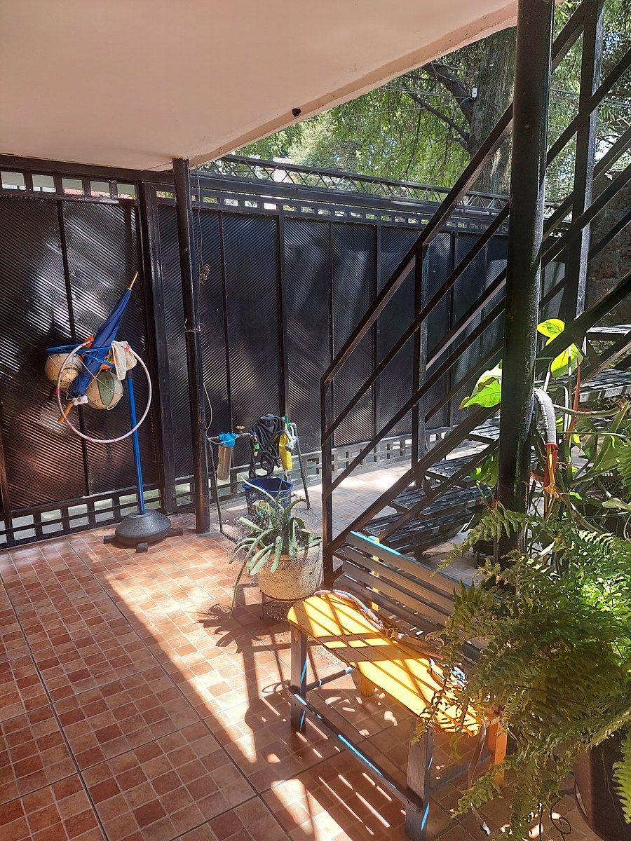 3 de 15: Acceso al salón de usos multiples