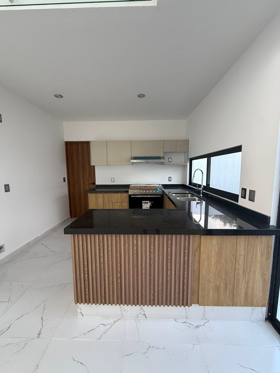 Bellisima casa nueva con doble altura, foto 1 de 18