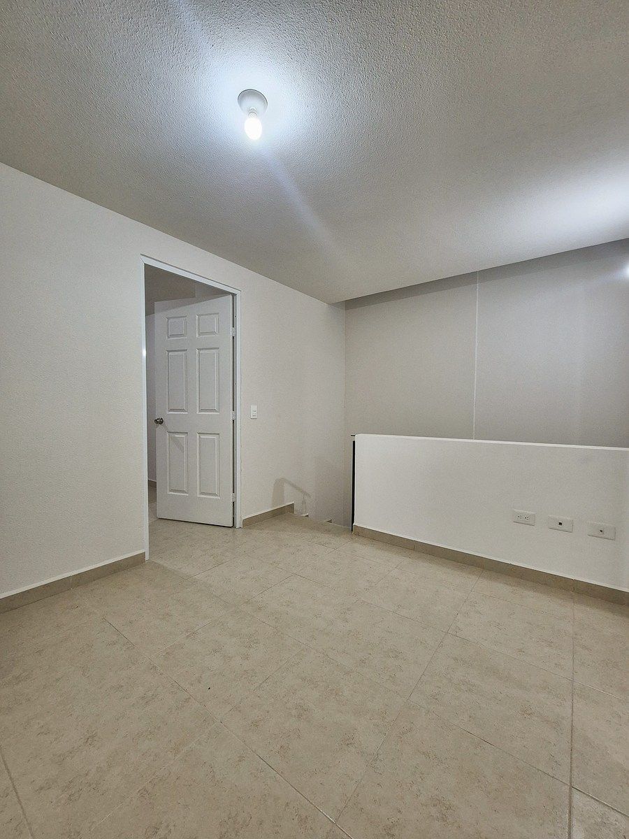 15 de 26: SALA DE TV