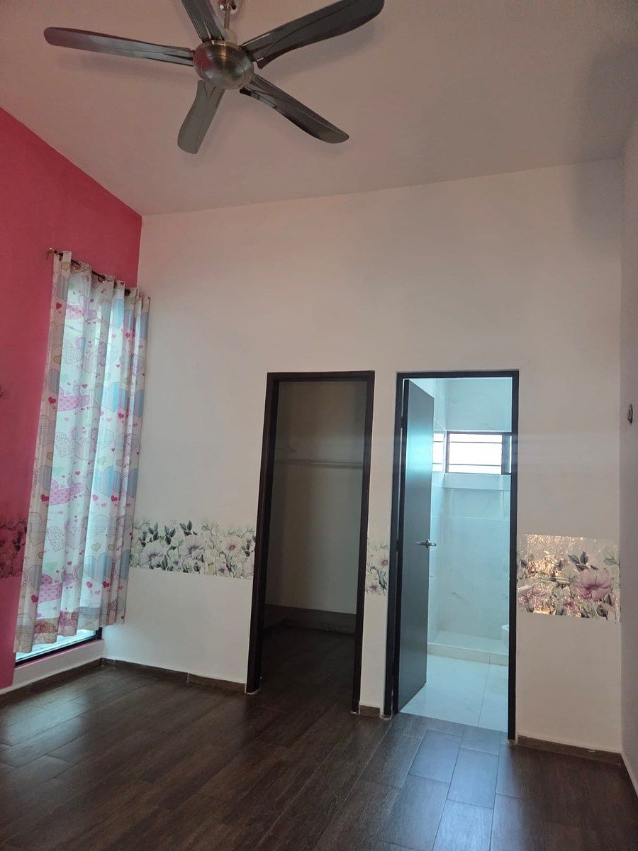 6 de 19: habitacion planta alta con baño y cuarto closet