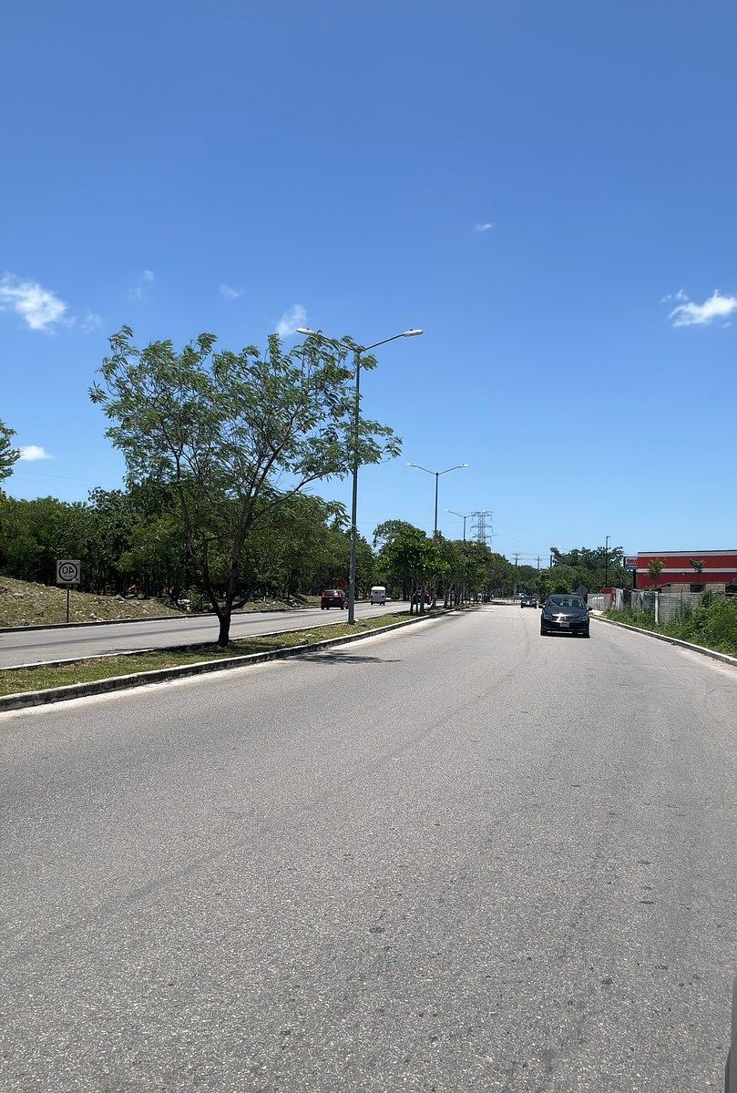 Terreno comercial en Paseos de Opichen, Mérida, foto 9 de 9