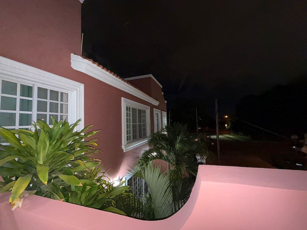 Casa en venta en Jardines del Norte, Mérida | Esquina con piscina | Zona norte - foto 4