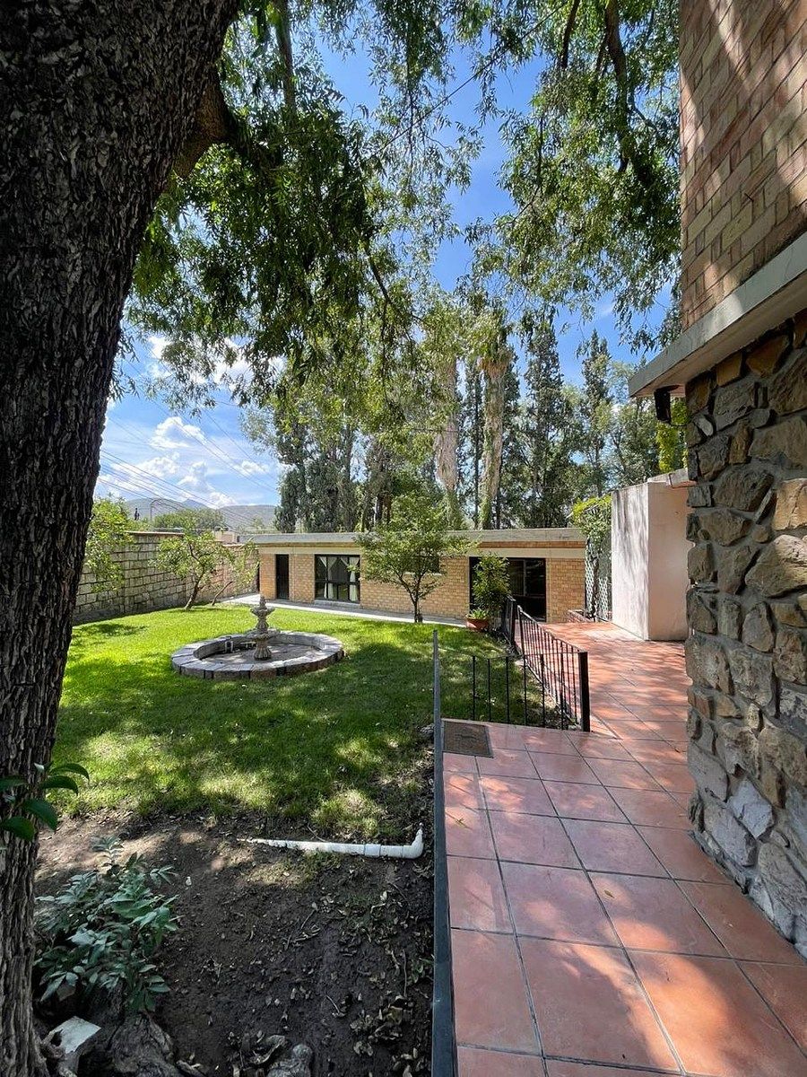 Casa con excelente distribución en San Lorenzo