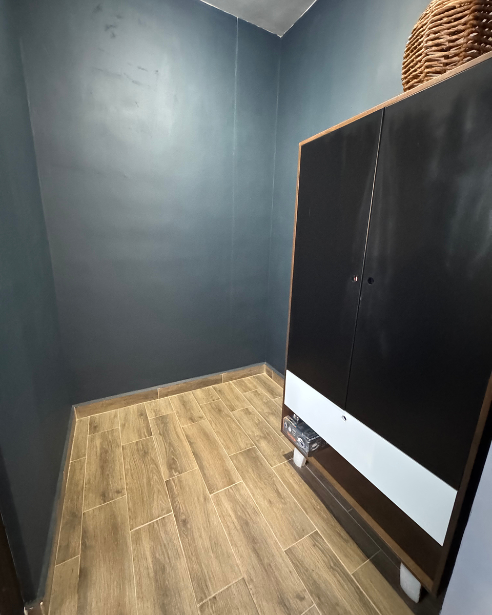 27 of 35: Vestidor recamara principal