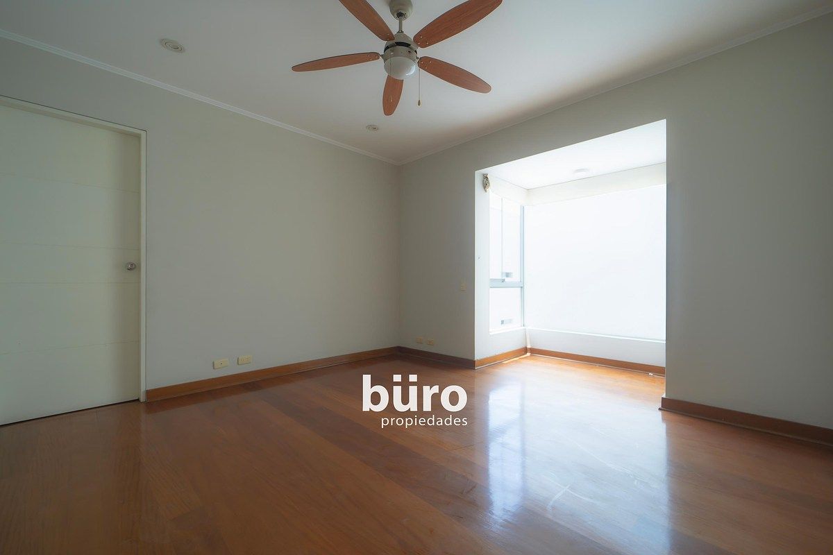 8 de 28: Segundo dormitorio con baño