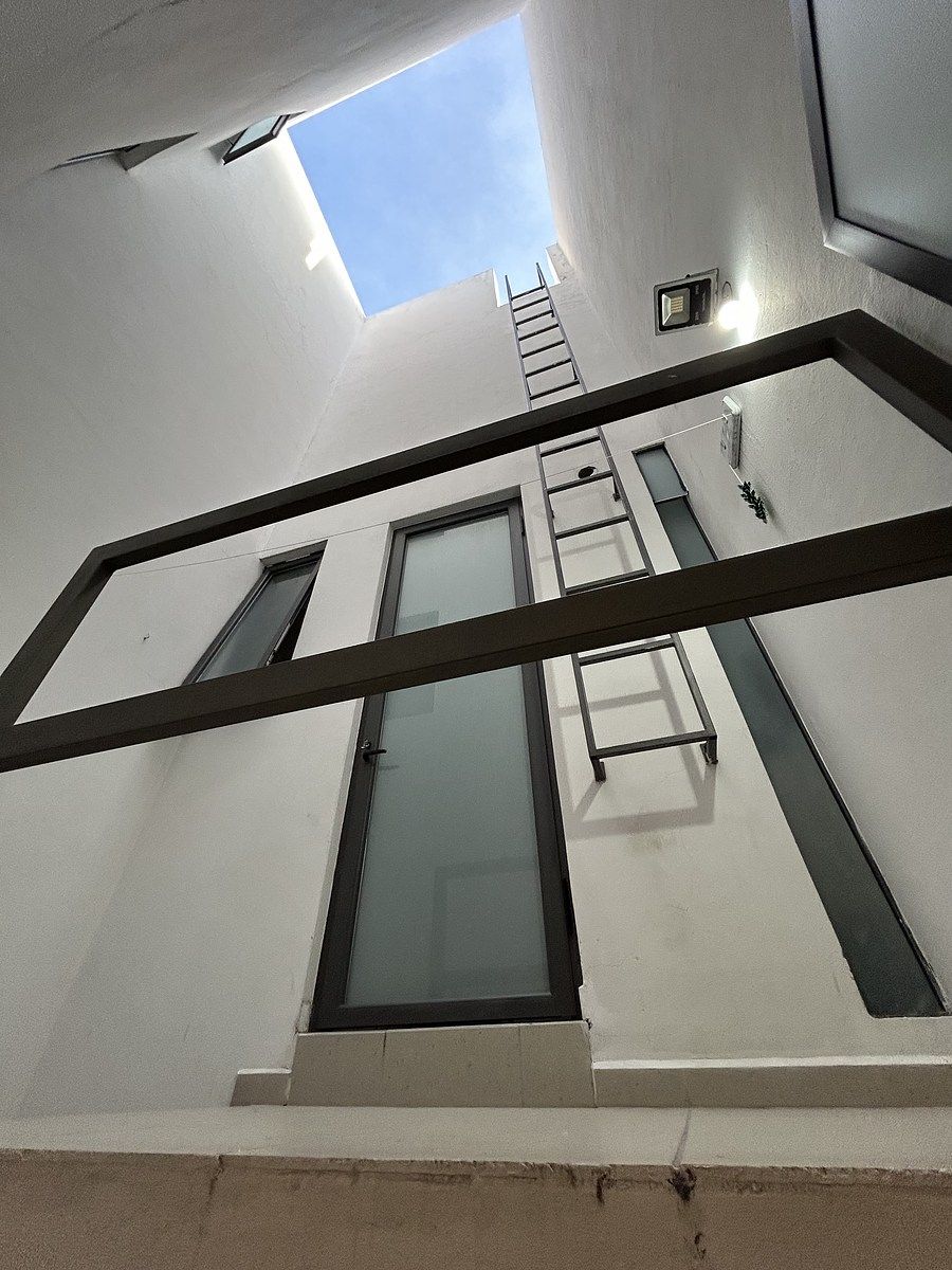 23 of 40: Ingreso area servicio