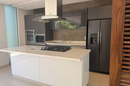 Residencia con diseño y exclusividad en Puerta Las Lomas