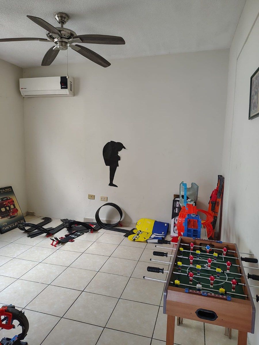 16 de 28: espacio dentro de recamara secundaria.