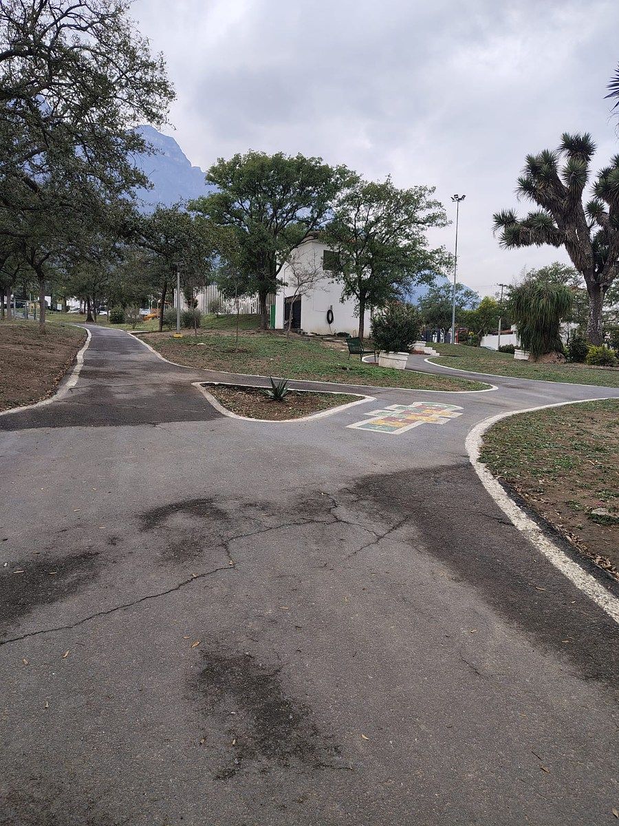 31 de 31: parque dentro de la privada.