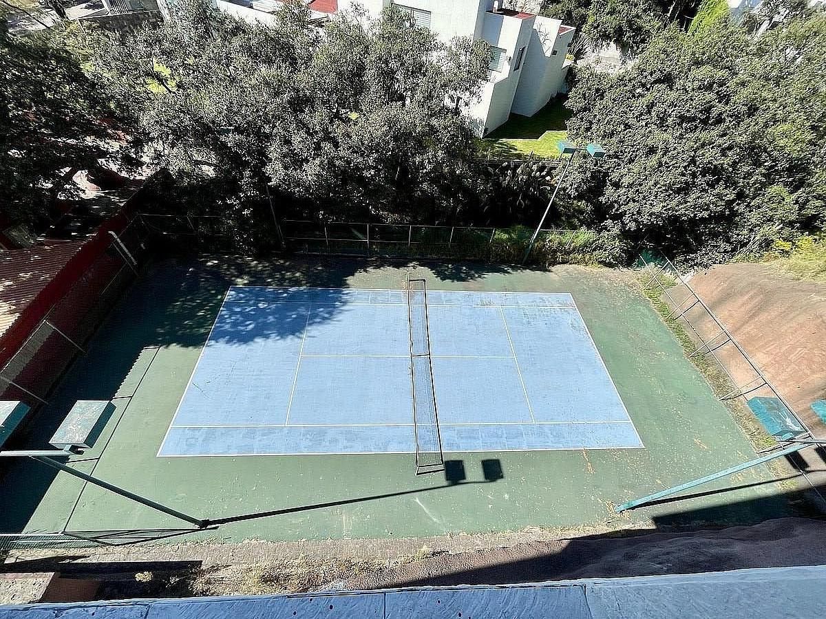 48 de 49: Cancha de tenis