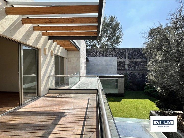 1 of 47: Terraza de la rec. principal