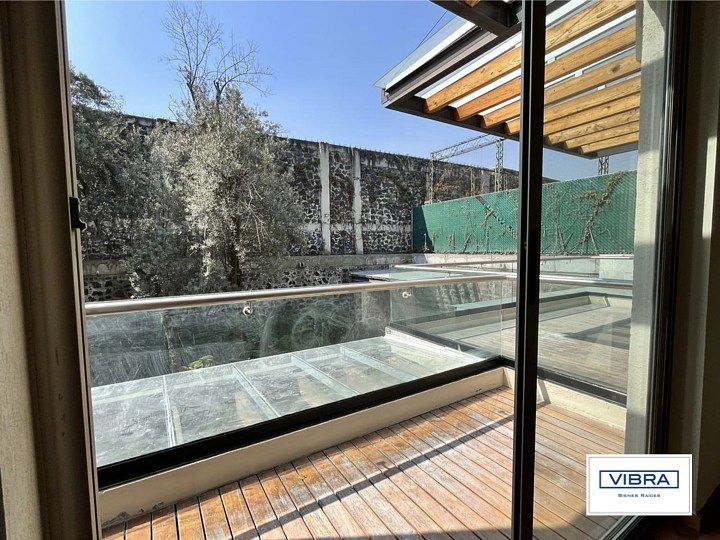 34 of 47: Balcón de rec. secundaria