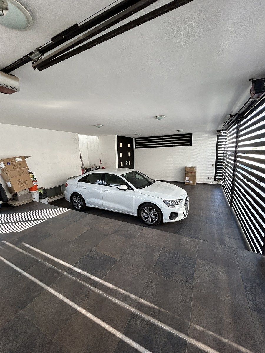 3 de 31: cochera para 3 carros