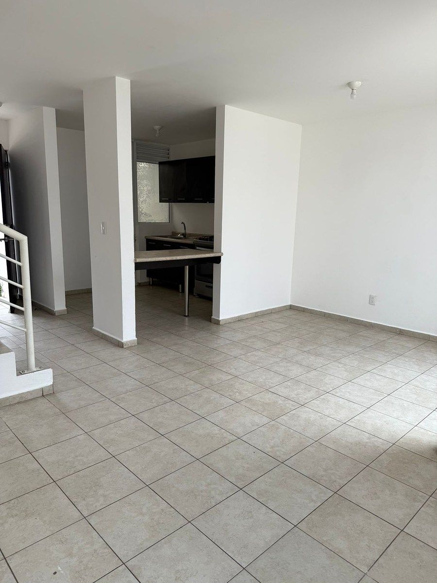 15 of 19: Áreas sociales