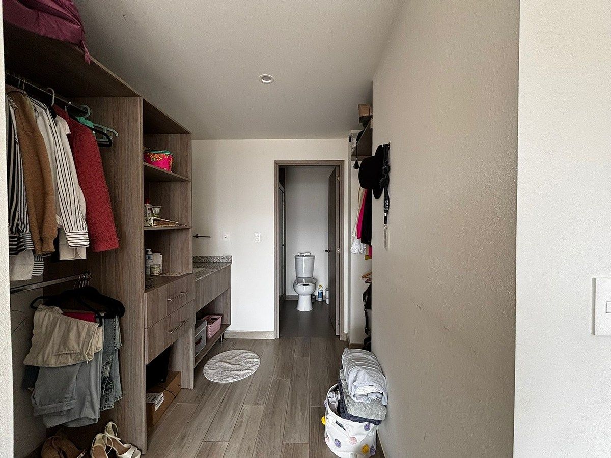 2 de 10: Walk in closet