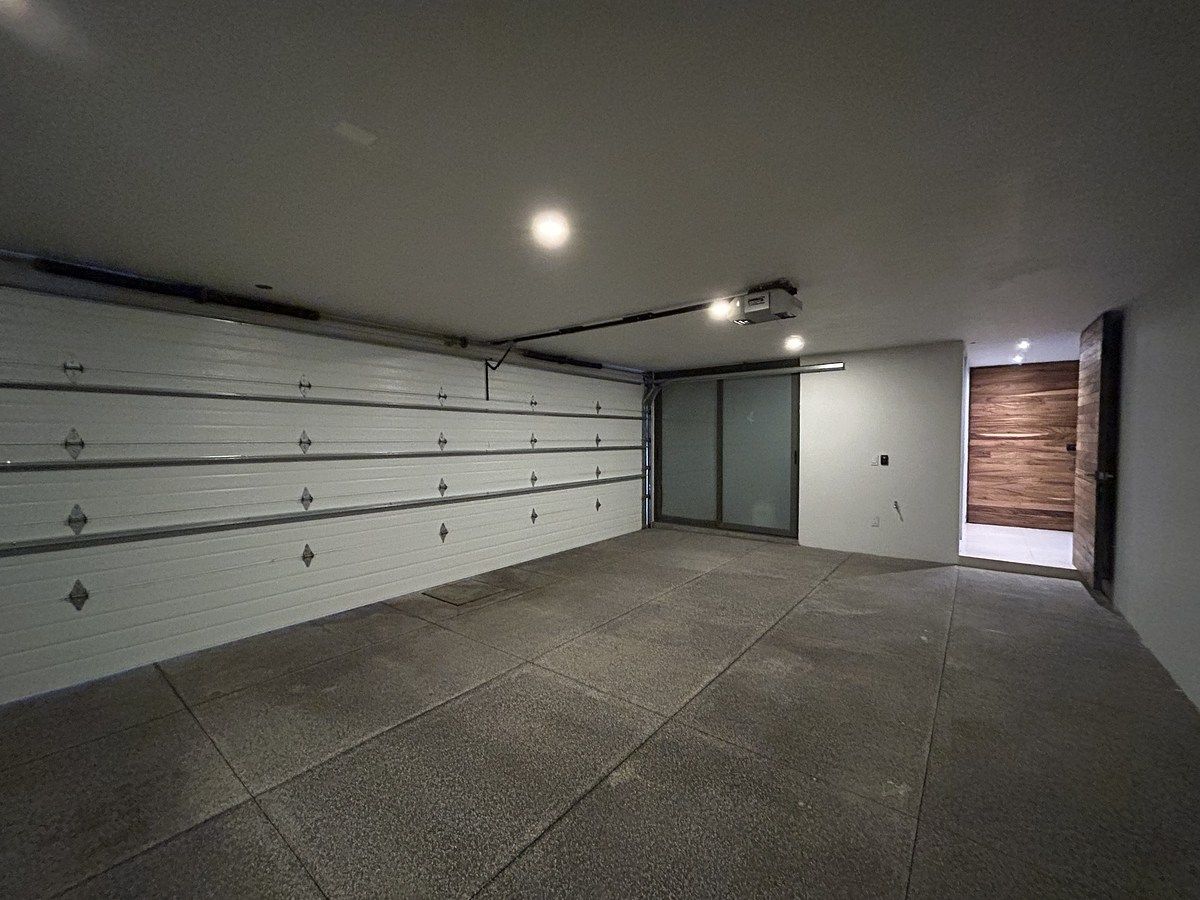 5 de 47: Cochera en sótano 3 autos